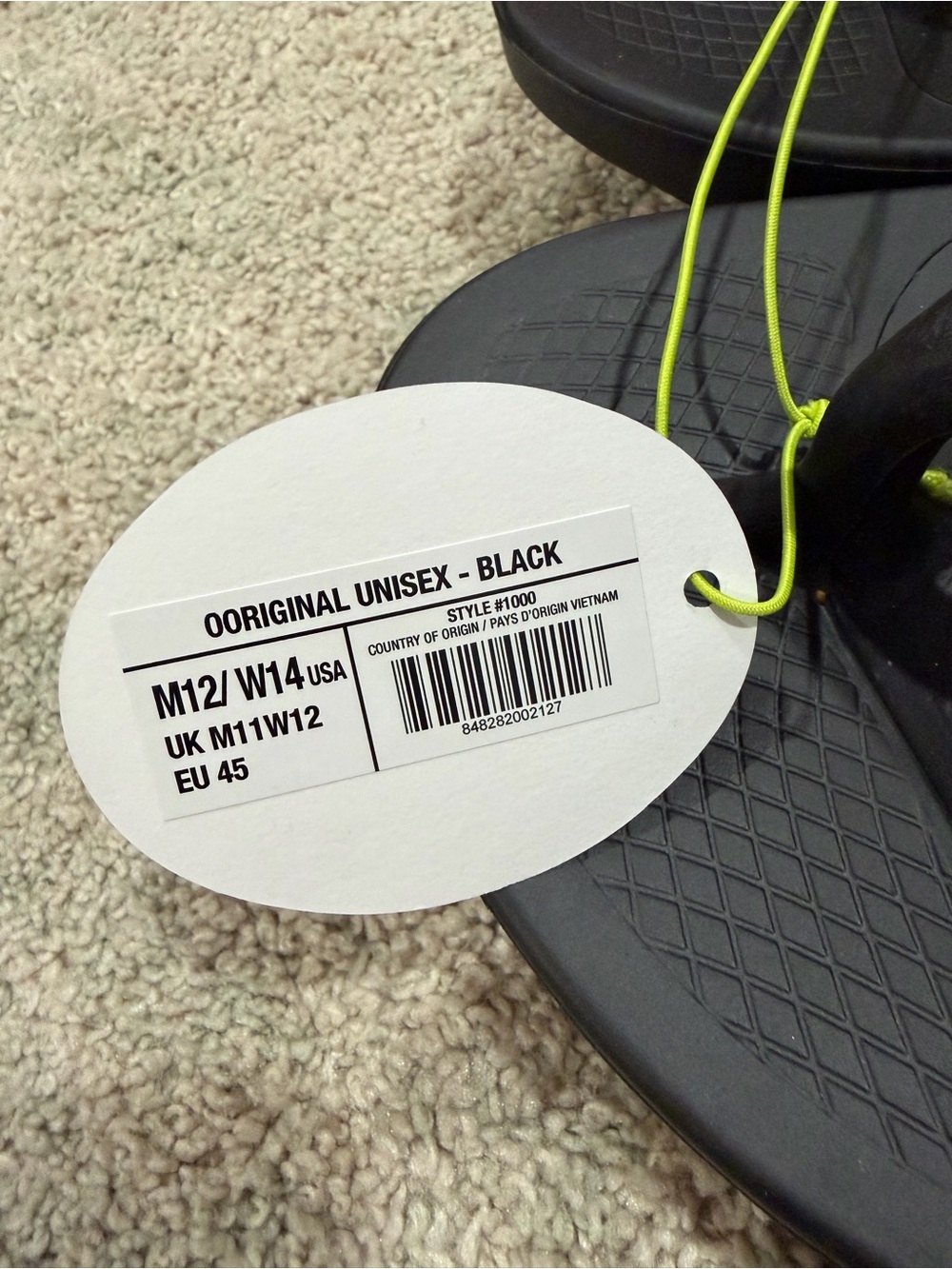 OOFOS Black Recovery Flip Sandals NWT - Picture 2 of 4